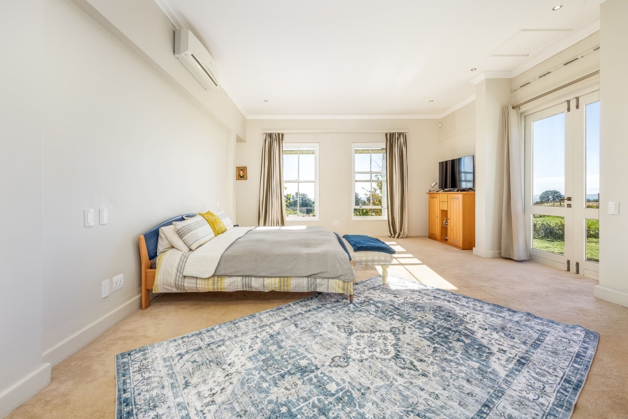 5 Bedroom Property for Sale in Stellenbosch Farms Western Cape